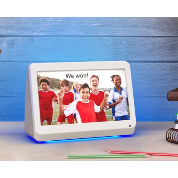 My Luma White Photo Share Digital Frame - Picture 3 of 7